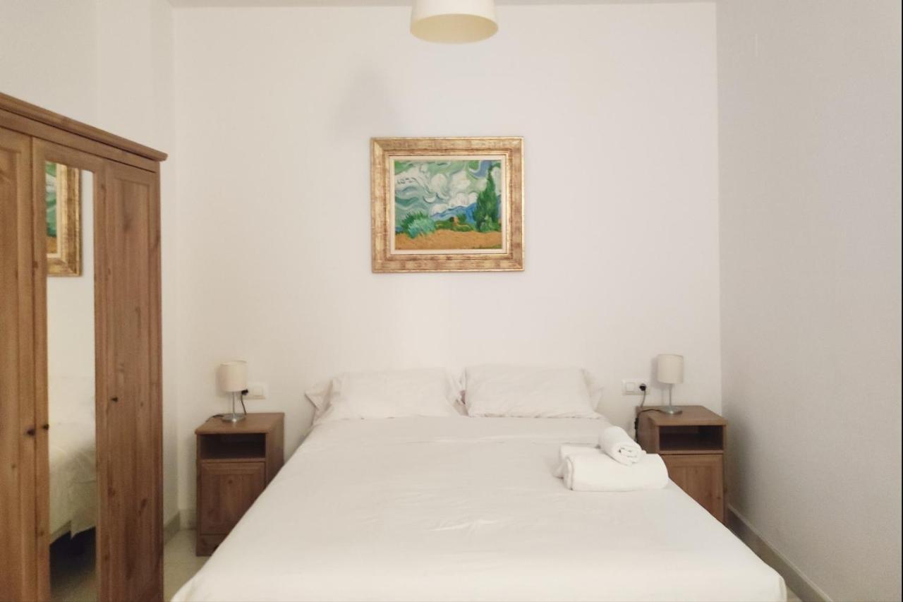 Estudio Morgado.Tranquilidad. Calle Amor De Dios! Seville Luaran gambar